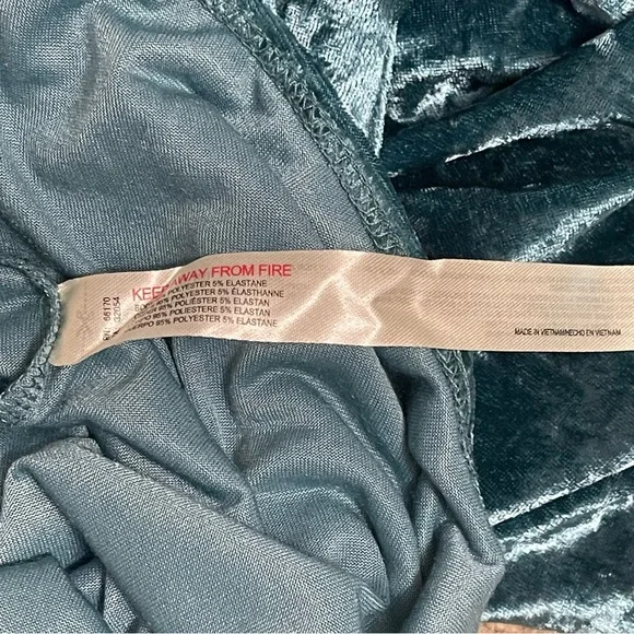 Teal Crushed Velvet V-Neck Bodysuit - Picture 10 of 10